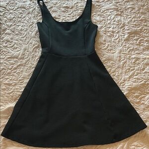 Elegant Black Sleeveless Dress